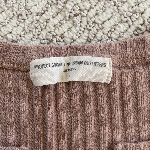 Beige Ribbed Crop Top - Picture 3 of 4